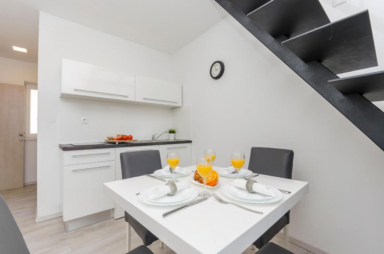 שיבניק Apartments And Rooms Adriatic Suites מראה חיצוני תמונה