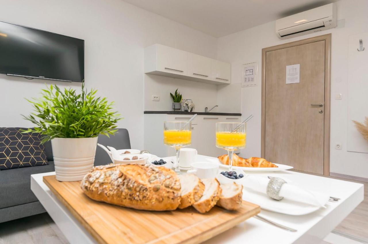 שיבניק Apartments And Rooms Adriatic Suites מראה חיצוני תמונה