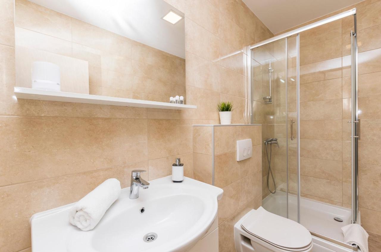 שיבניק Apartments And Rooms Adriatic Suites מראה חיצוני תמונה