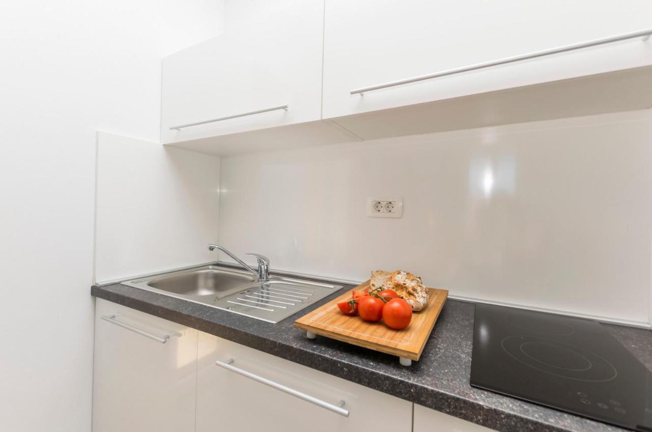 שיבניק Apartments And Rooms Adriatic Suites מראה חיצוני תמונה