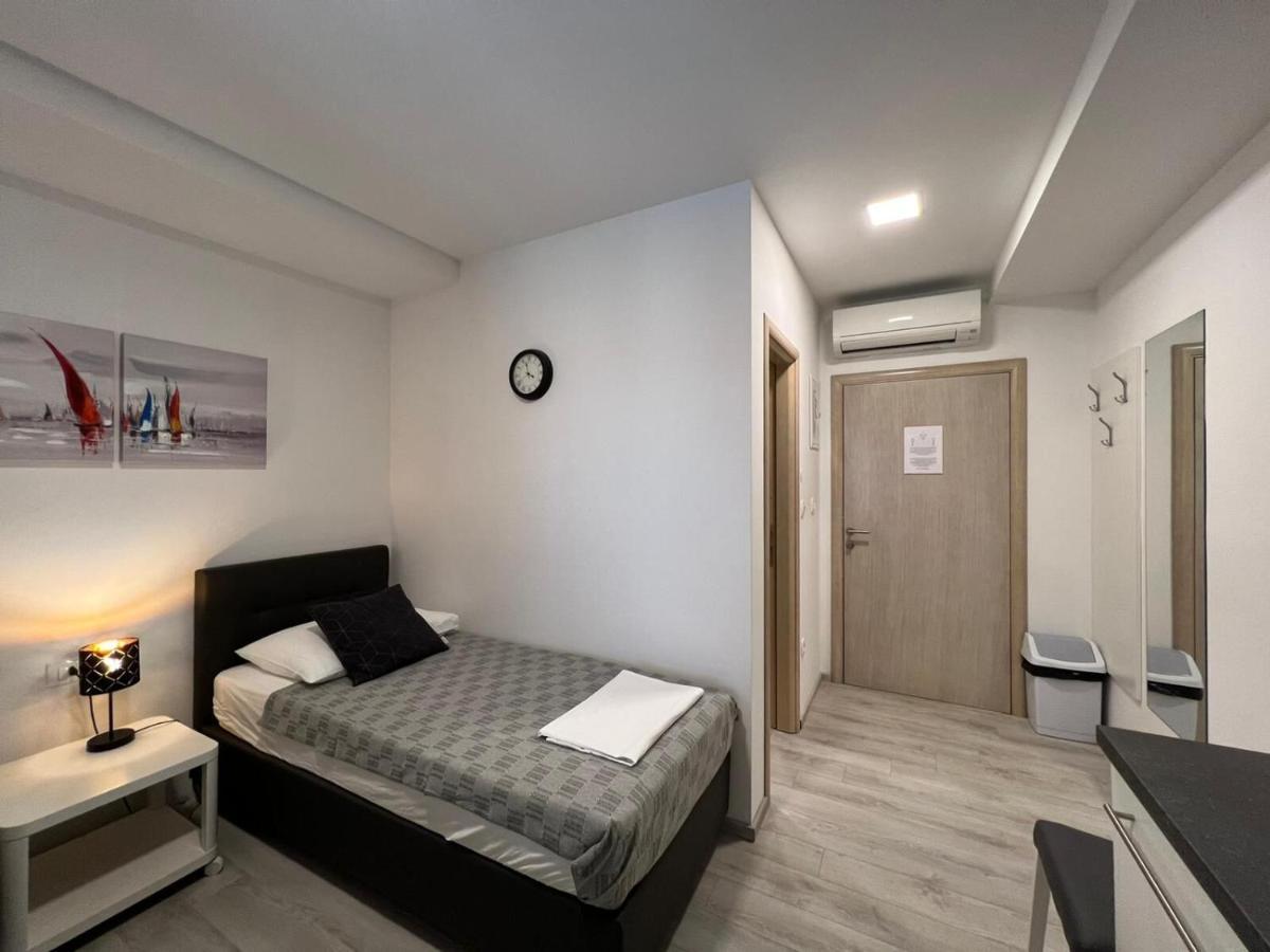 שיבניק Apartments And Rooms Adriatic Suites מראה חיצוני תמונה