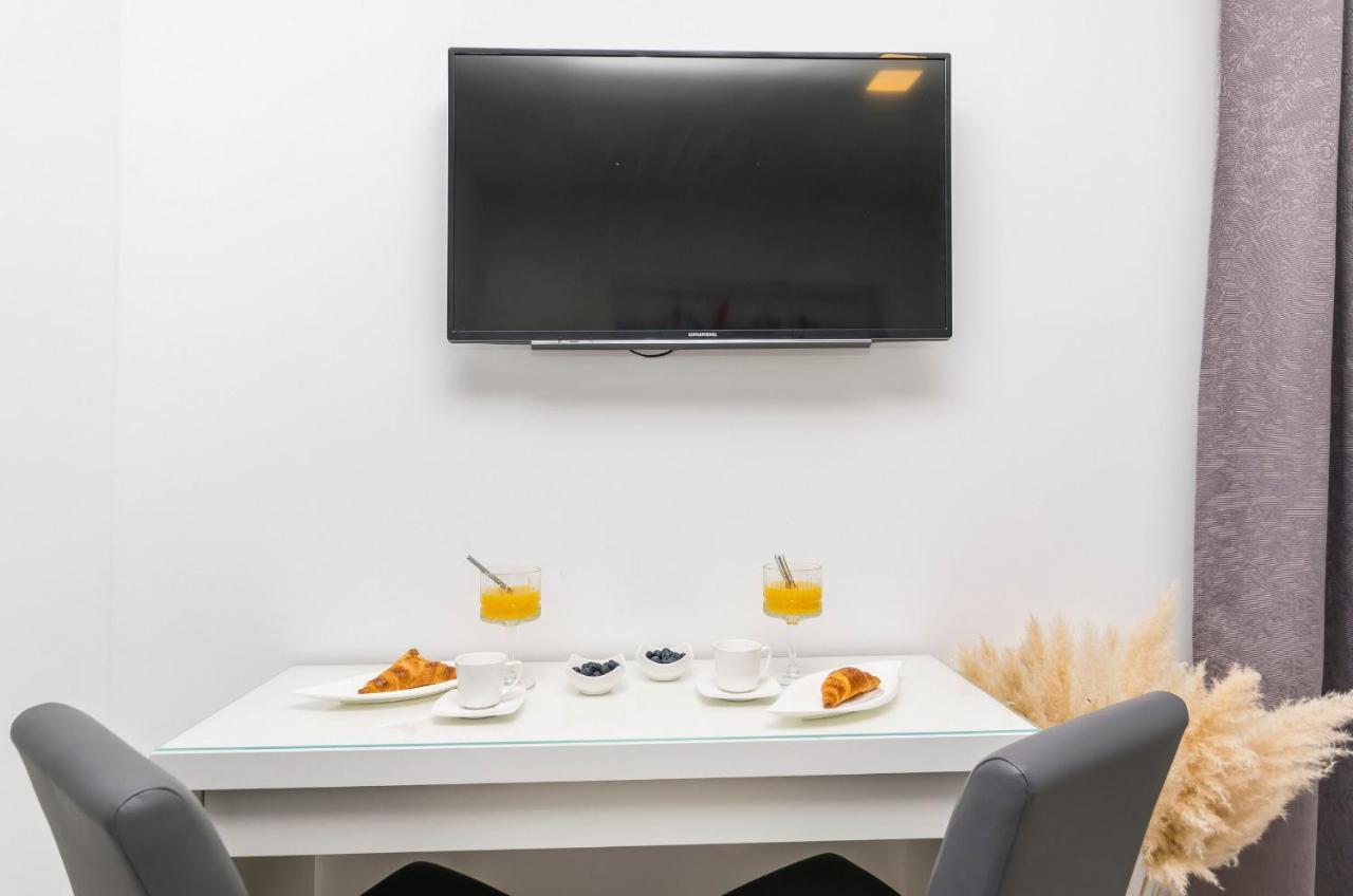 שיבניק Apartments And Rooms Adriatic Suites מראה חיצוני תמונה