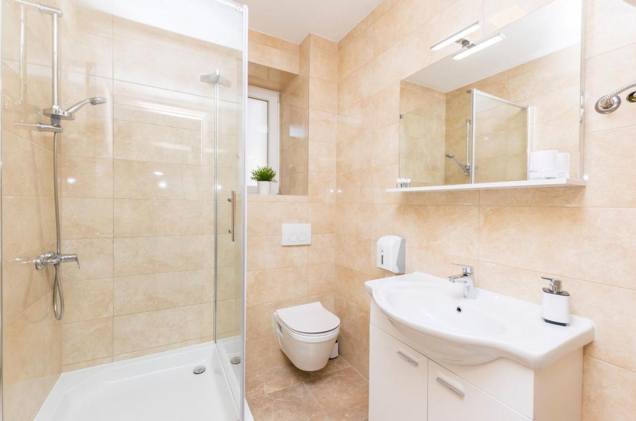 שיבניק Apartments And Rooms Adriatic Suites מראה חיצוני תמונה