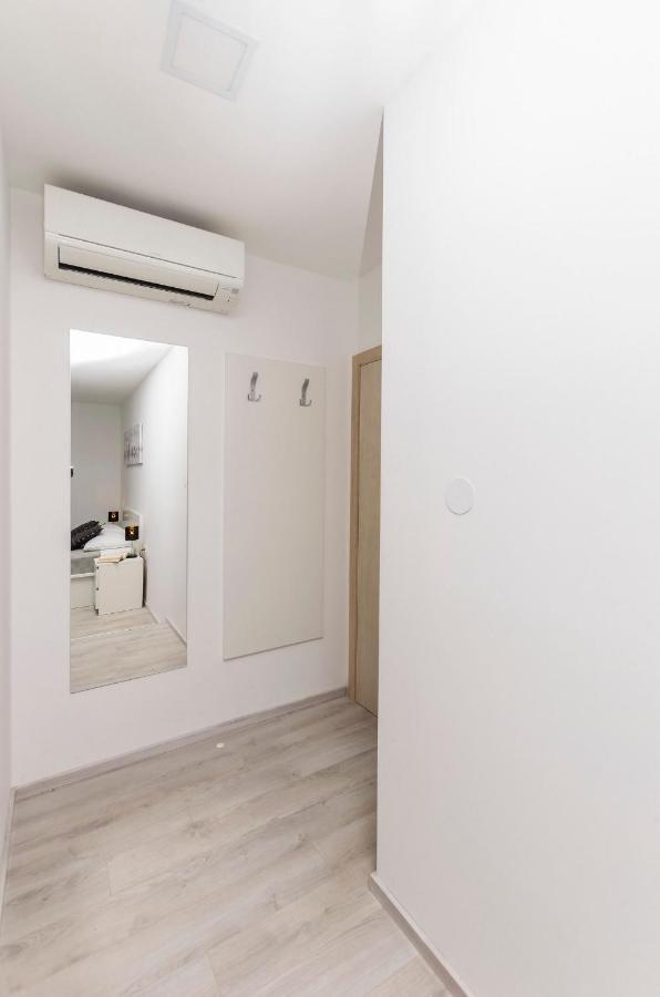 שיבניק Apartments And Rooms Adriatic Suites מראה חיצוני תמונה